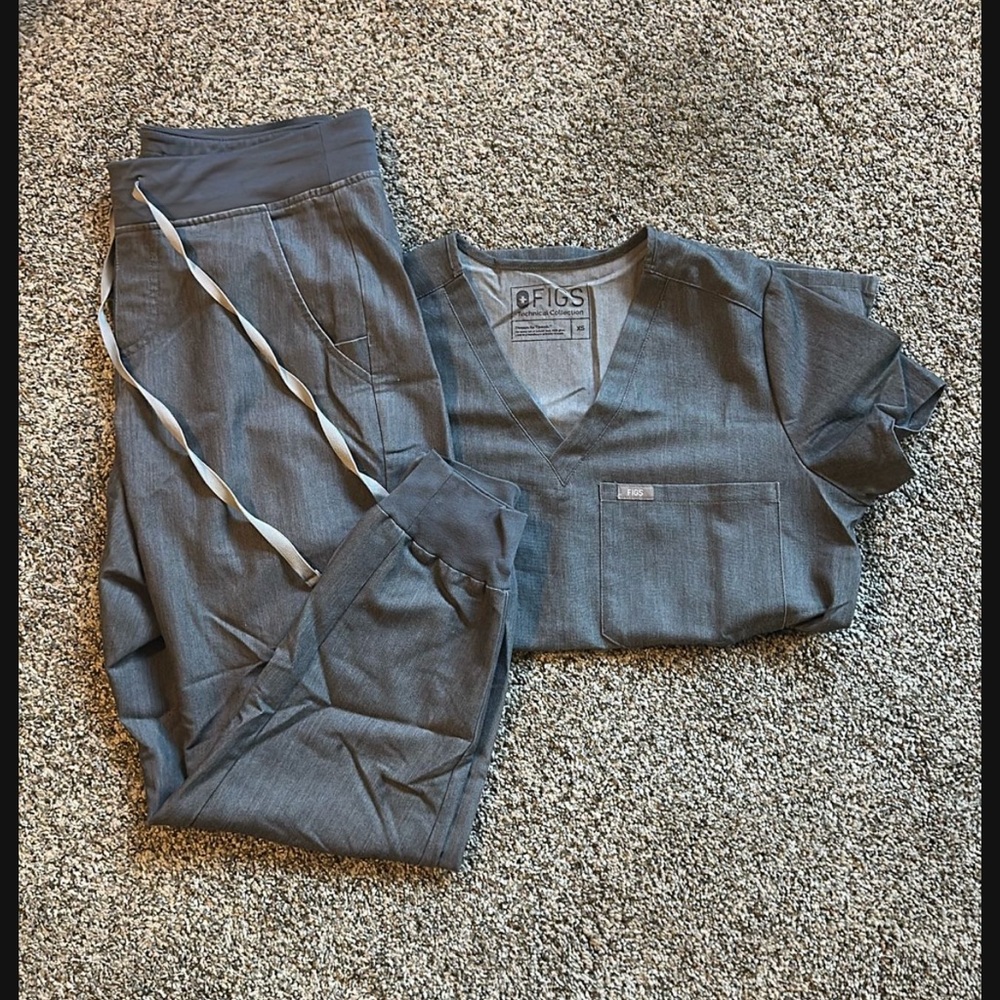 Figs Technical Collection Gray Top